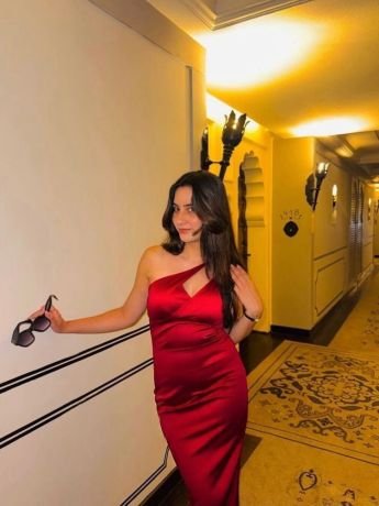 call-girls-service-hotel-sahara-star-domestic-airport-mumbai-big-0