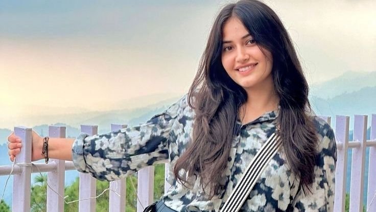 7982354665-call-us-call-girls-service-in-delhi-karol-bagh-big-0