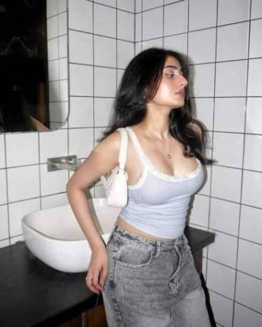 call-girls-in-rajendra-place-9953058451-short-2000-night-8000-big-3