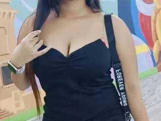 hire-a-professional-call-girl-in-wave-city-to-satisfy-your-needs-9871779974